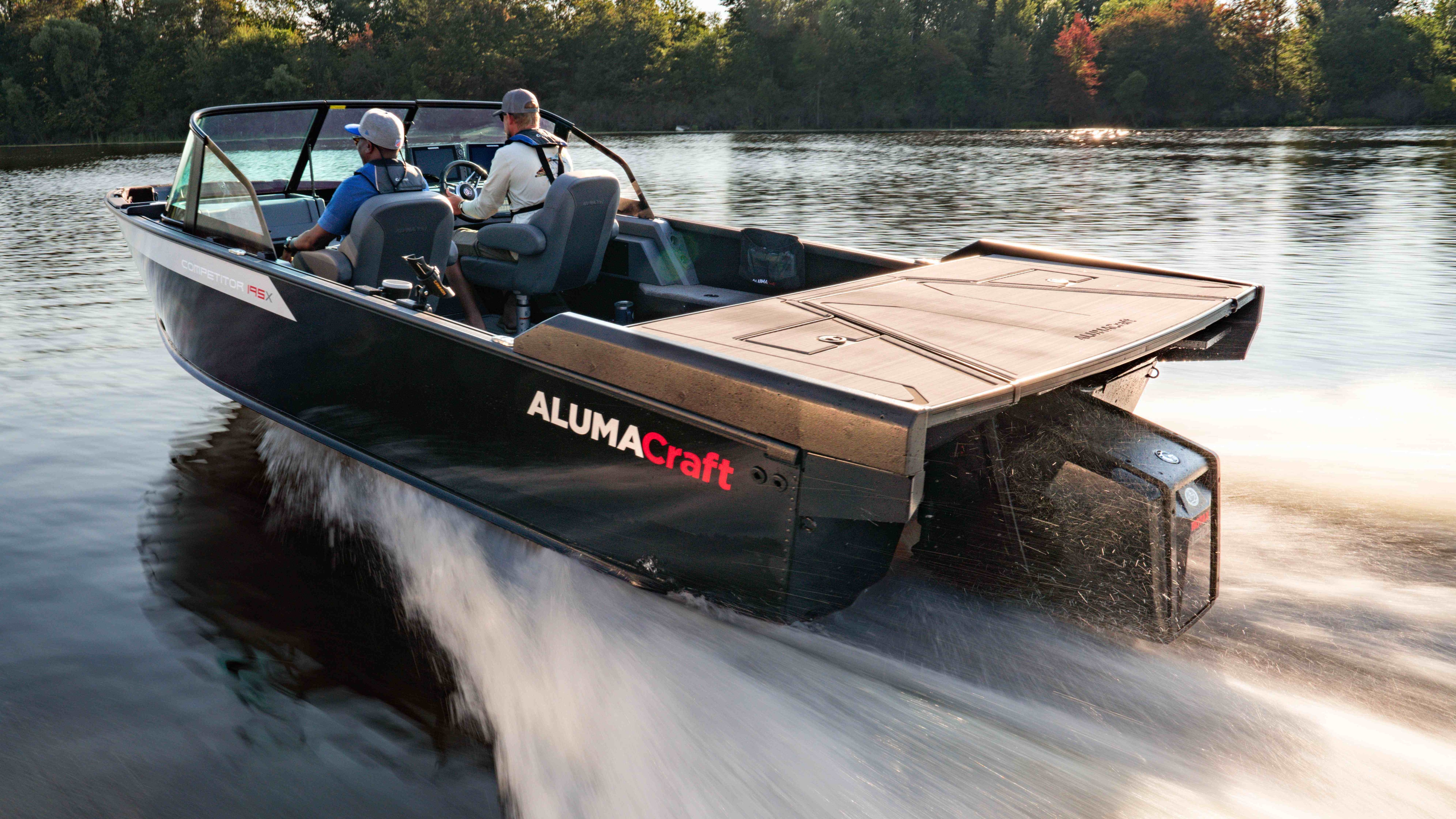 Bateau en aluminium Alumacraft avec moteur Rotax S