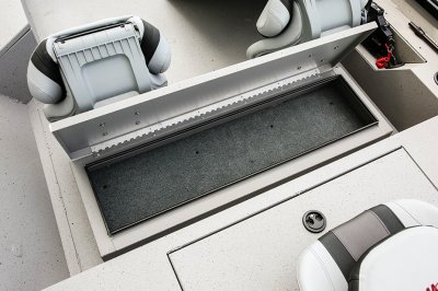 Open Compartment for Fishing Rods on Alumacraft 175 Prowler Bass Boat