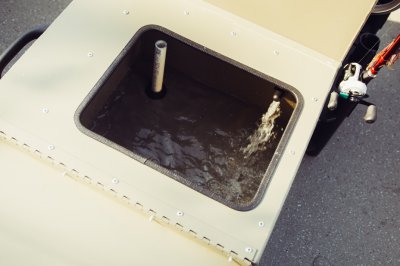 Center Console Livewell