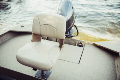 Repositionable Pedestal Seating