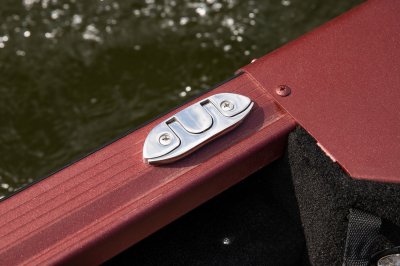 Alumacraft Competitor Sport -Boat-Cleat