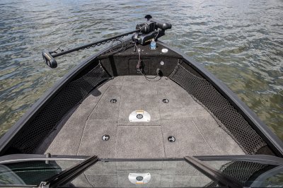 Alumacraft Competitor Shadow -Closed-Bow-Storage