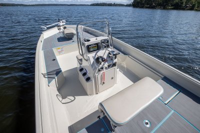 Alumacraft Bay 20 - Center console