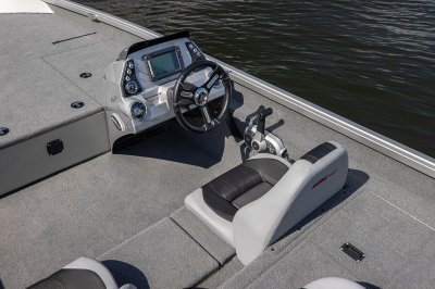 Alumacraft Pro 185 - Helm